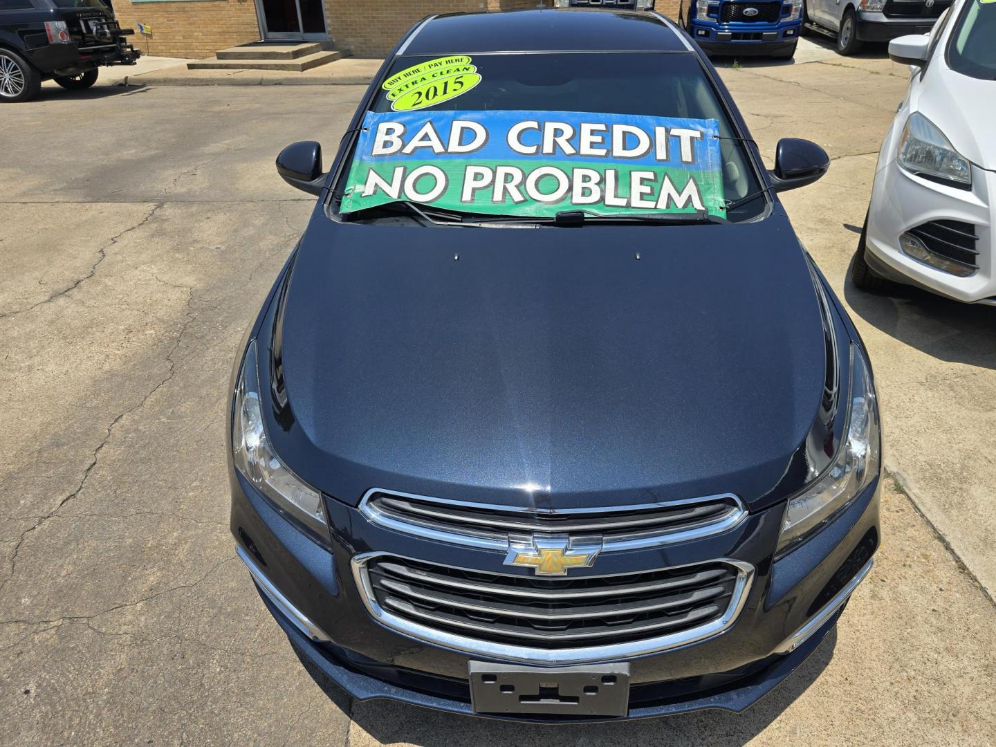 2015 Chevrolet Cruze 2LT (1G1PE5SB8F7) with an 1.4L L4 DOHC 16V TURBO engine, 6-Speed Automatic transmission, located at 2660 S.Garland Avenue, Garland, TX, 75041, (469) 298-3118, 32.885387, -96.656776 - Photo#8