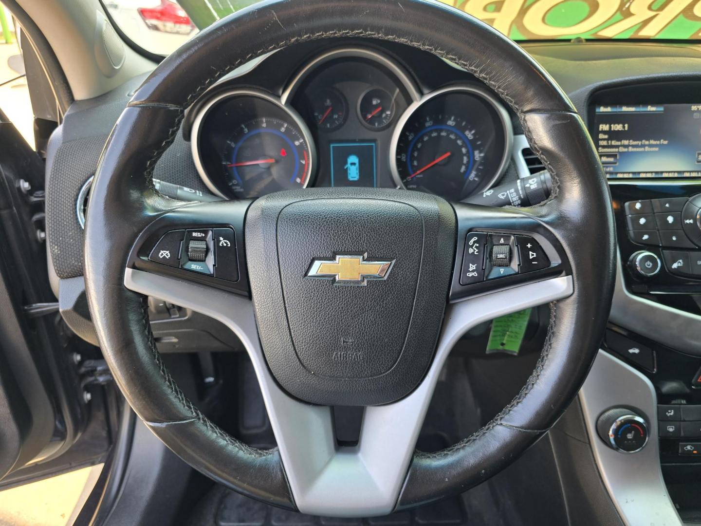 2015 Chevrolet Cruze 2LT (1G1PE5SB8F7) with an 1.4L L4 DOHC 16V TURBO engine, 6-Speed Automatic transmission, located at 2660 S.Garland Avenue, Garland, TX, 75041, (469) 298-3118, 32.885387, -96.656776 - Photo#12