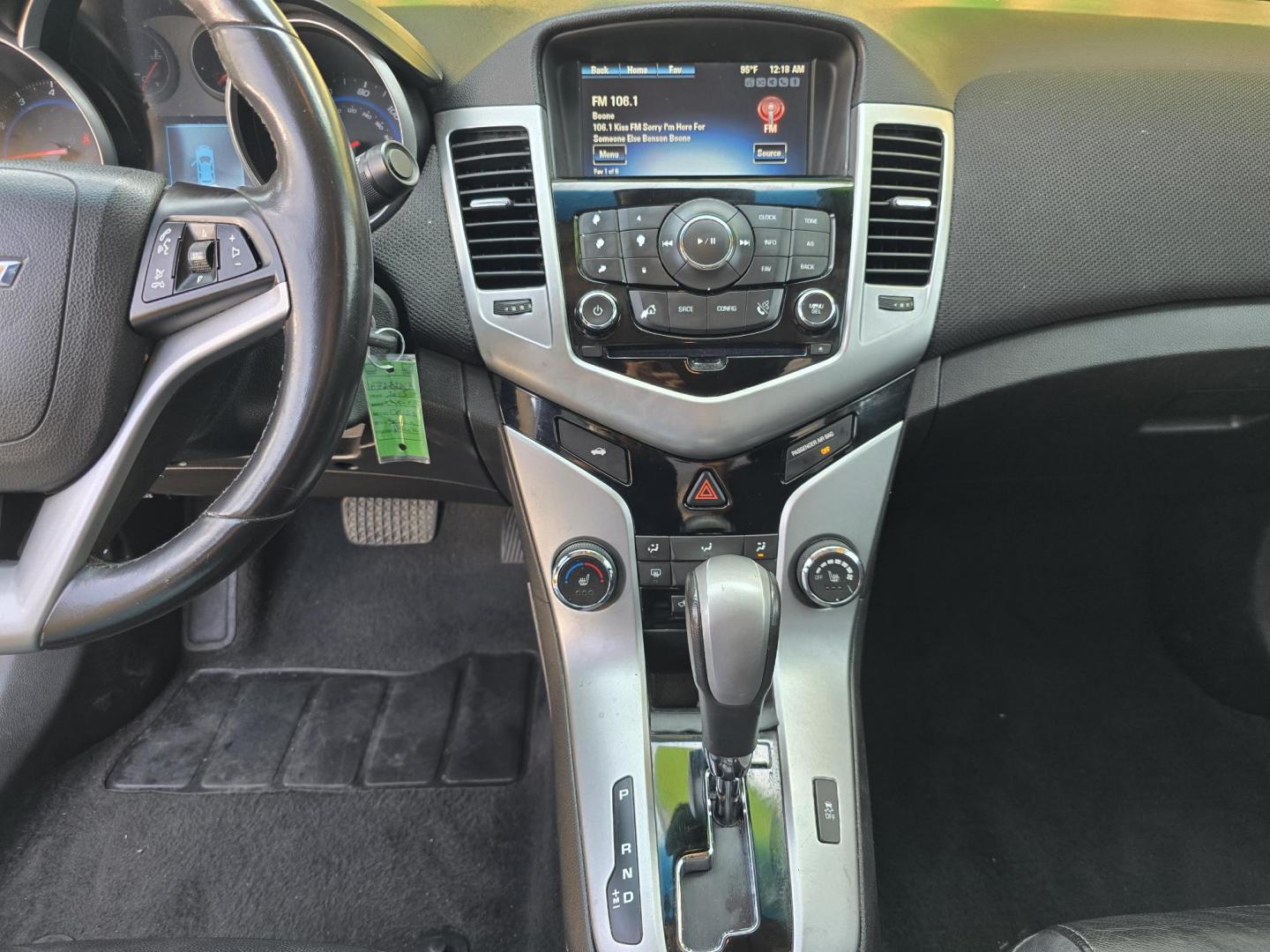 2015 Chevrolet Cruze 2LT (1G1PE5SB8F7) with an 1.4L L4 DOHC 16V TURBO engine, 6-Speed Automatic transmission, located at 2660 S.Garland Avenue, Garland, TX, 75041, (469) 298-3118, 32.885387, -96.656776 - Photo#13