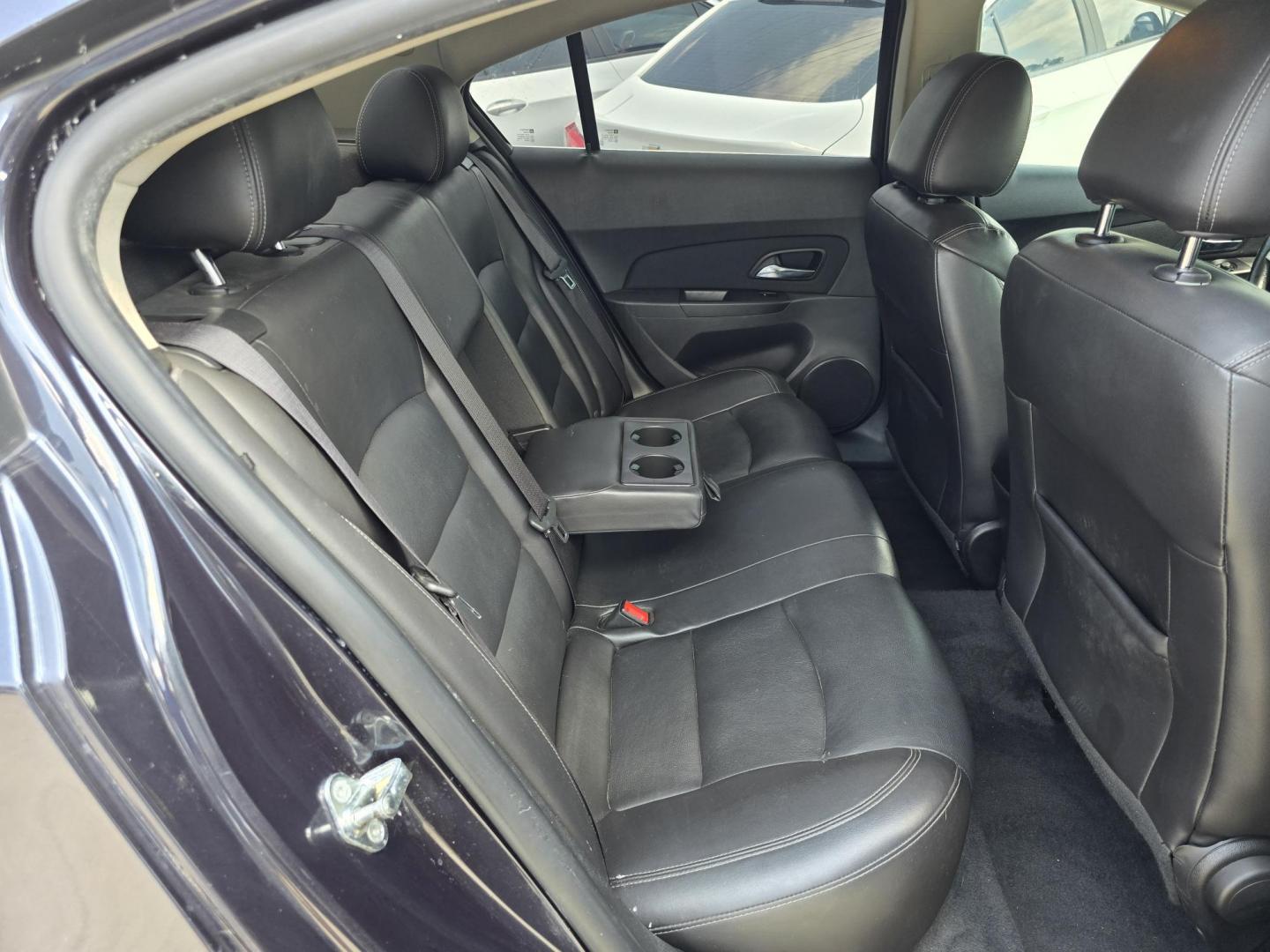 2015 Chevrolet Cruze 2LT (1G1PE5SB8F7) with an 1.4L L4 DOHC 16V TURBO engine, 6-Speed Automatic transmission, located at 2660 S.Garland Avenue, Garland, TX, 75041, (469) 298-3118, 32.885387, -96.656776 - Photo#15