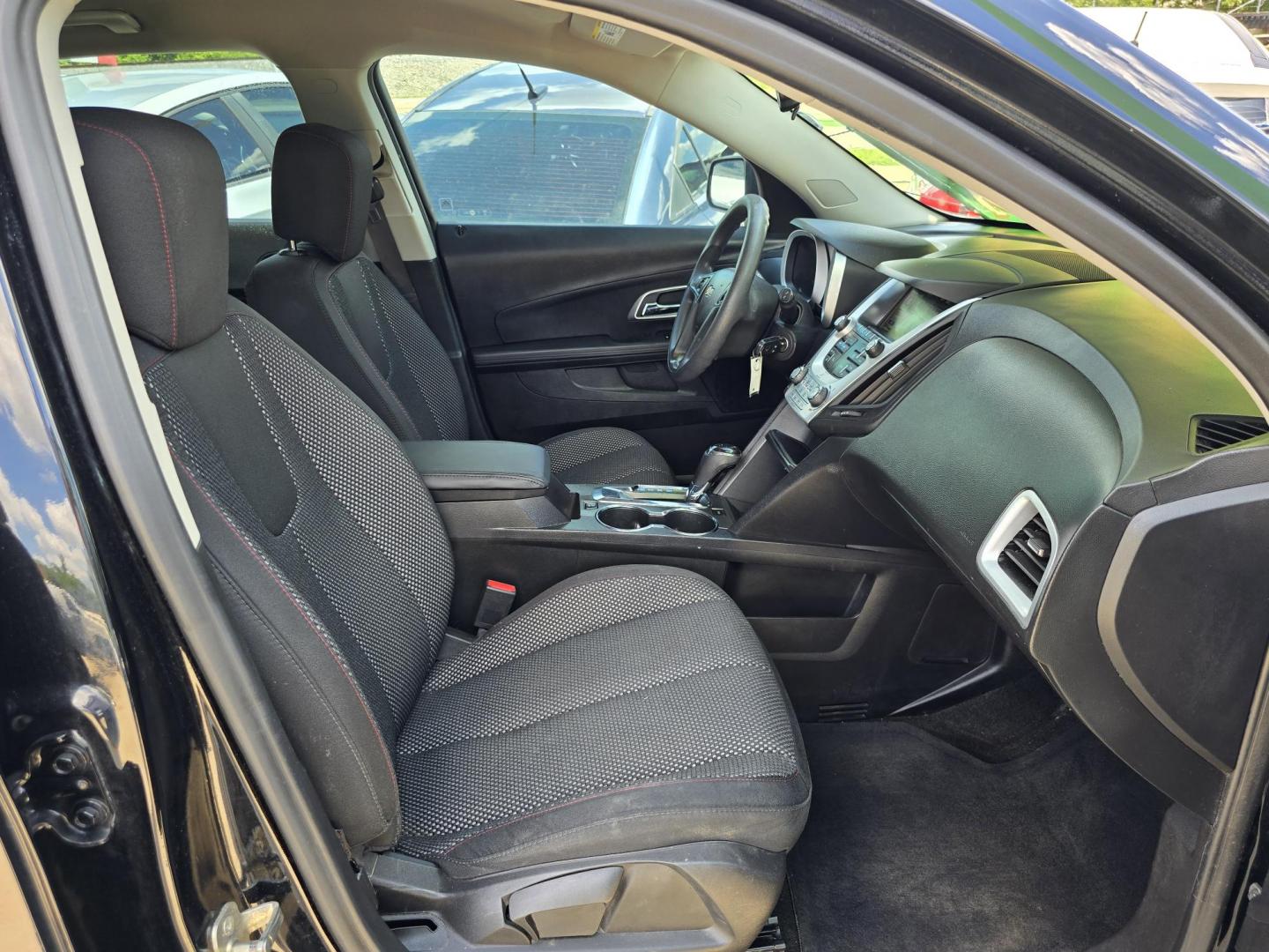 2017 BLACK Chevrolet Equinox LS (2GNALBEK3H1) with an 2.4L L4 DOHC 16V FFV engine, 6A transmission, located at 2660 S.Garland Avenue, Garland, TX, 75041, (469) 298-3118, 32.885387, -96.656776 - Photo#18