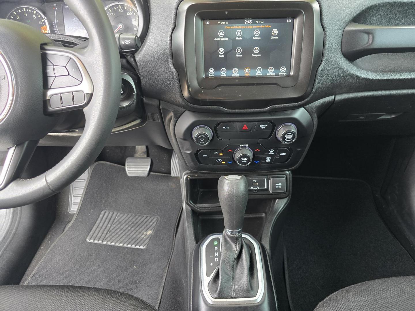 2019 WHITE Jeep Renegade Latitude (ZACNJABB7KP) with an 2.4L L4 DOHC 16V engine, 9A transmission, located at 2660 S.Garland Avenue, Garland, TX, 75041, (469) 298-3118, 32.885387, -96.656776 - Photo#14
